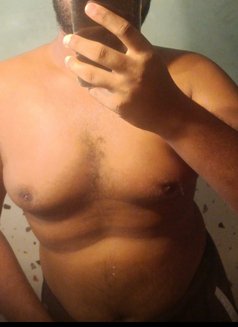 Electro - Acompañantes masculino in Mumbai Photo 1 of 1