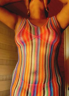 Eleena Cuty, Trusted Cam Show - adult performer in Colombo Photo 1 of 2