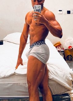Manly hot - Male escort in Beirut Photo 13 of 23