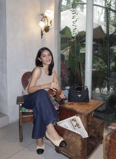 ELEGANCE IN SIMPLICITY - escort in Manila Photo 7 of 10