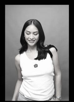 ELEGANCE IN SIMPLICITY - puta in Manila Photo 12 of 12