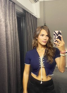 Elegant and Eloquent Ellie - Transsexual escort in Kuala Lumpur Photo 10 of 12