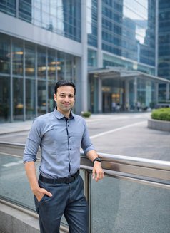 Elegant Male for Selective - Acompañantes masculino in Mumbai Photo 9 of 11