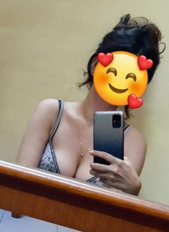 Elegant Mallu Beauty for Gfe - escort in Kuwait Photo 1 of 2