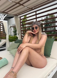 Elena - escort in İstanbul Photo 12 of 17