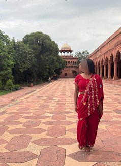 Elena Brown (back in January ) - escort in New Delhi Photo 16 of 16