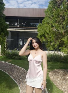 Elena - escort in Jakarta Photo 8 of 9