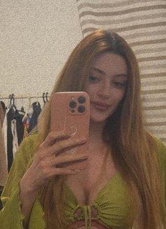 Elena - escort in Muscat Photo 4 of 5