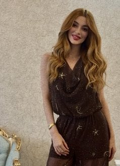 Elena - escort in Muscat Photo 7 of 7