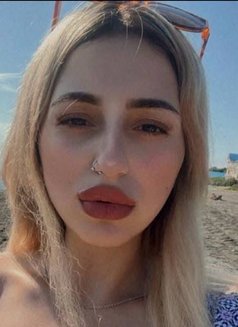 Natali from georgia - escort in Dubai Photo 2 of 4