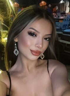 Elena - escort in Tirana Photo 16 of 22