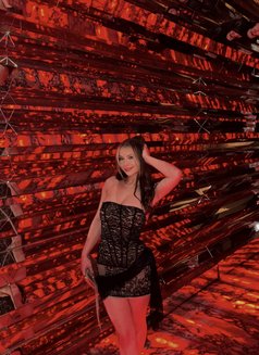 Elena - escort in Tirana Photo 17 of 22