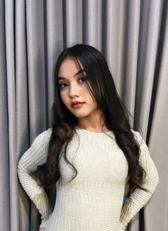 Elena - escort in Bali Photo 5 of 5