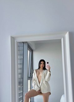 Elena Ivanova - escort in Riyadh Photo 2 of 5
