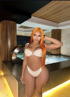 Elena - escort in Dubai Photo 5 of 5