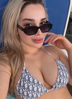 ELena - escort in Dubai Photo 6 of 6
