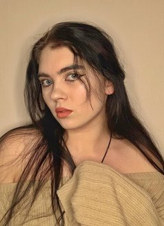 Elena - escort in Hong Kong Photo 1 of 15