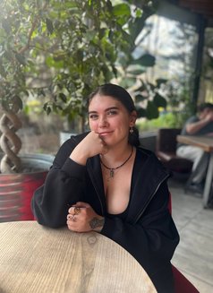 Elena - escort in Hong Kong Photo 6 of 15