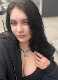 Elena - escort in Hong Kong Photo 9 of 15