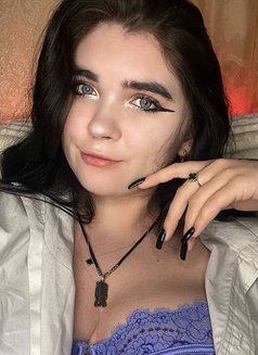 Elena - escort in Hong Kong Photo 13 of 15