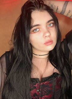 Elena - escort in Hong Kong Photo 14 of 15