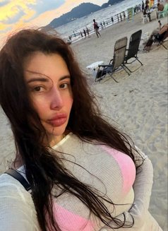 Elena - escort in Phuket Photo 2 of 5