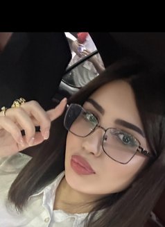 Elena Russian lady - escort in Muscat Photo 5 of 9