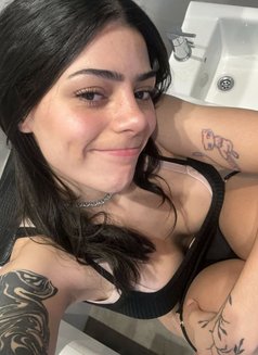 Elena - escort in Amsterdam Photo 1 of 4