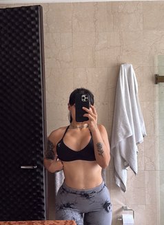 Elena - escort in Marseille Photo 4 of 4