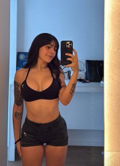 Elena - escort in Toronto Photo 4 of 4