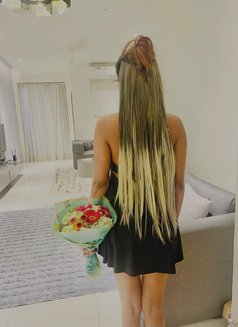 Elena - escort in Colombo Photo 13 of 13