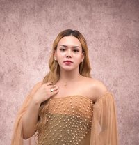 Elena Super Blow - Acompañantes transexual in Bali Photo 1 of 8