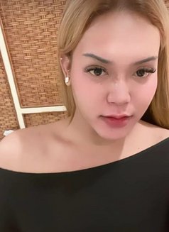 Elena Super Blow - Transsexual escort in Bali Photo 3 of 8