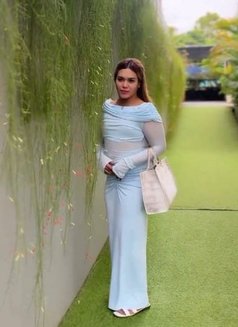 Elena Super Blow - Transsexual escort in Bali Photo 5 of 8