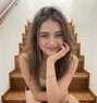 Elena - escort in Jeddah Photo 1 of 4