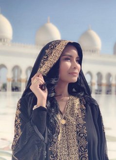 Elene - puta in Dammam Photo 5 of 5