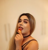 ELENA Tgirl HORNY CUM 100% Poppers - Transsexual escort in Riyadh