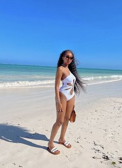 Eleni - escort in Doha Photo 2 of 5