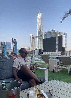 Eleonor Kana - Acompañante masculino in Bujumbura Photo 2 of 2