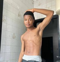 Eli Cherry - Acompañante masculino in Abidjan