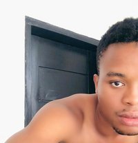Eli Cherry - Male escort in Abidjan