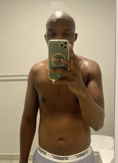 Eli - masseur in Cape Town Photo 1 of 1