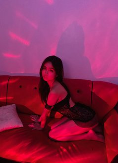 Eli Mendez - escort in Makati City Photo 2 of 10