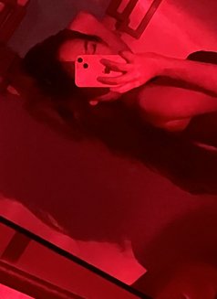 Eli Mendez - escort in Makati City Photo 10 of 10