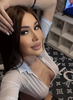 Elia (all inclusive) - Transsexual escort in Al Manama Photo 6 of 8