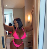Eliana - masseuse in Dubai