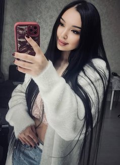 Eliana - escort in Dubai Photo 4 of 20