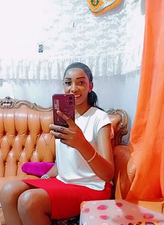 Eliannah - escort in Nairobi Photo 6 of 8