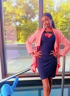 Eliannah - escort in Nairobi Photo 7 of 8