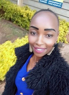 Eliannah - puta in Nairobi Photo 6 of 6